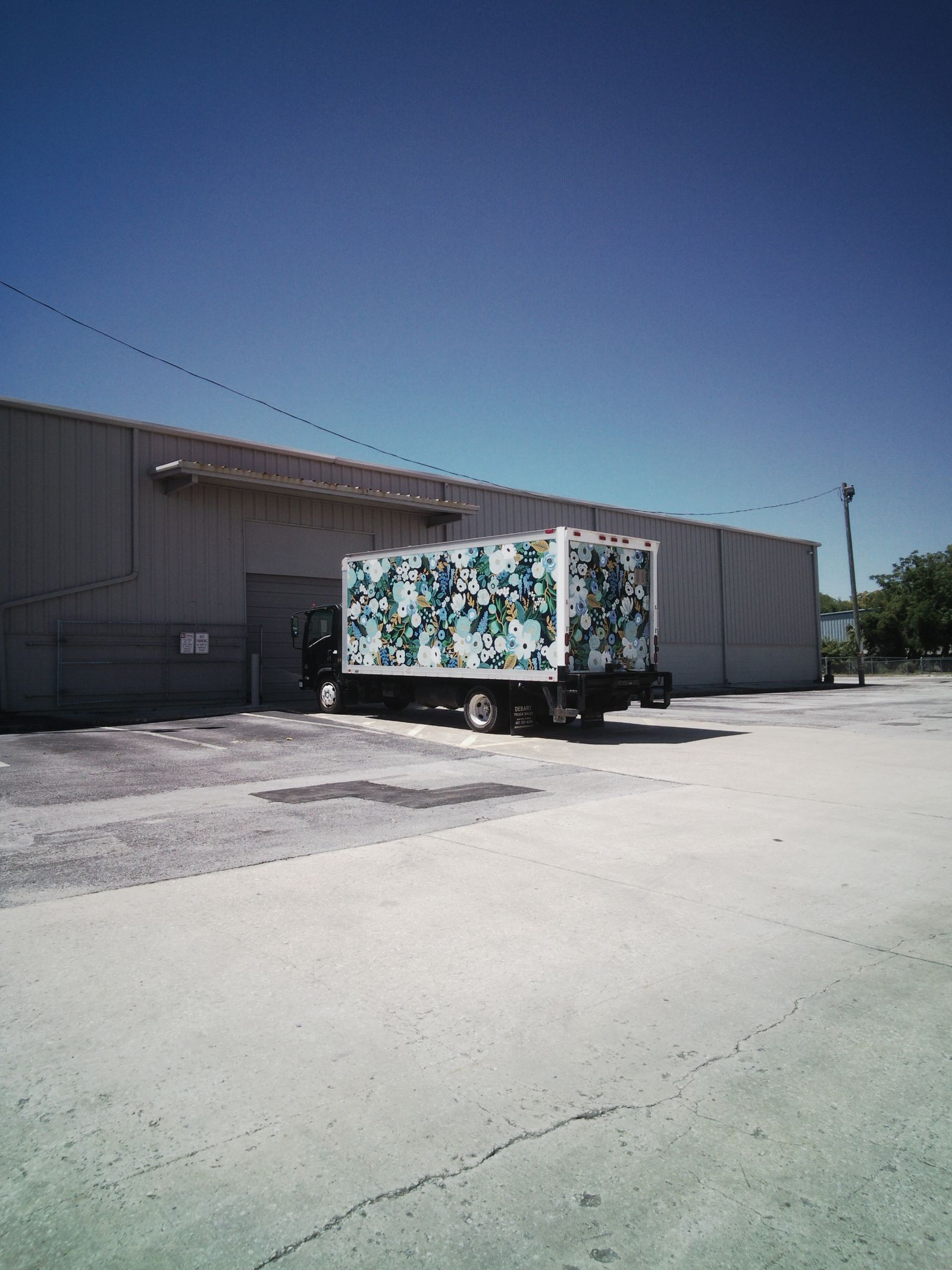 Real freight operations context for Same-Day Freight Services: Deadline, Capacity and Proof Checks
